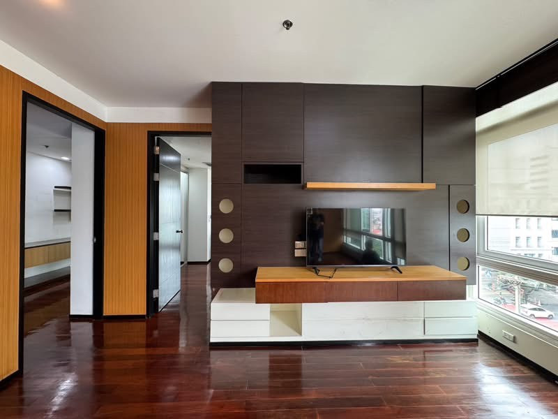 The Height Thonglor (ซอยสุขุมวิท 55 ห้องกว้าง มีห้องแม่บ้าน) [CC-01]