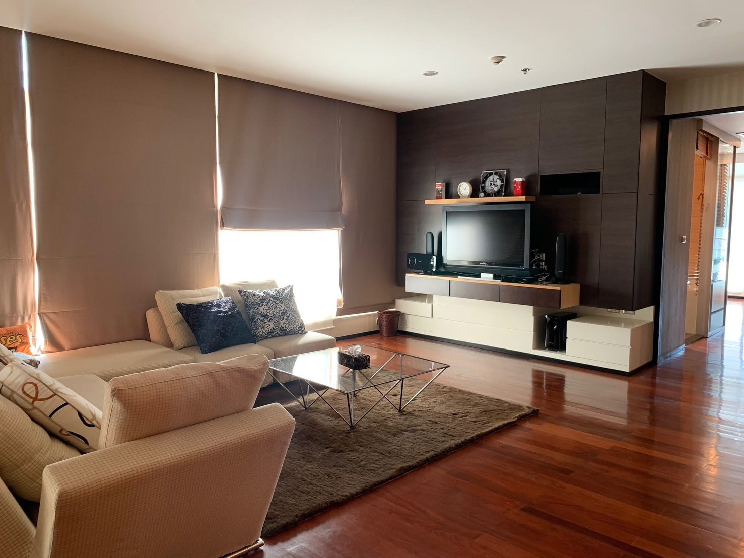 The Height Thonglor (ซอยสุขุมวิท 55 ห้องกว้าง มีห้องแม่บ้าน) [CC-01]