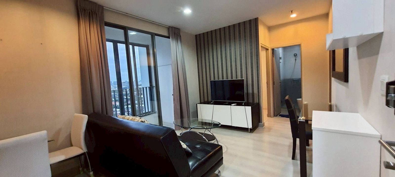 Ideo Mobi Sukhumvit 81 (ชั้นสูง วิวโล่ง ติด BTS อ่อนนุช) [CC-01]