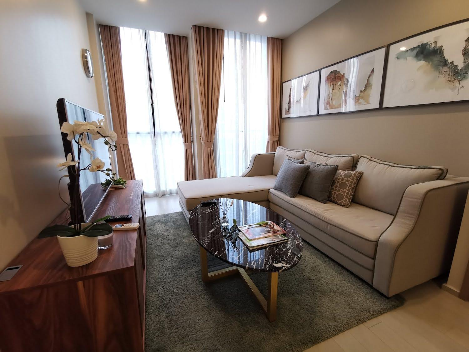 Noble Ploenchit (โนเบิล เพลินจิต) ห้องสวย เครื่องใช้ไฟฟ้าครบ [CC-01]
