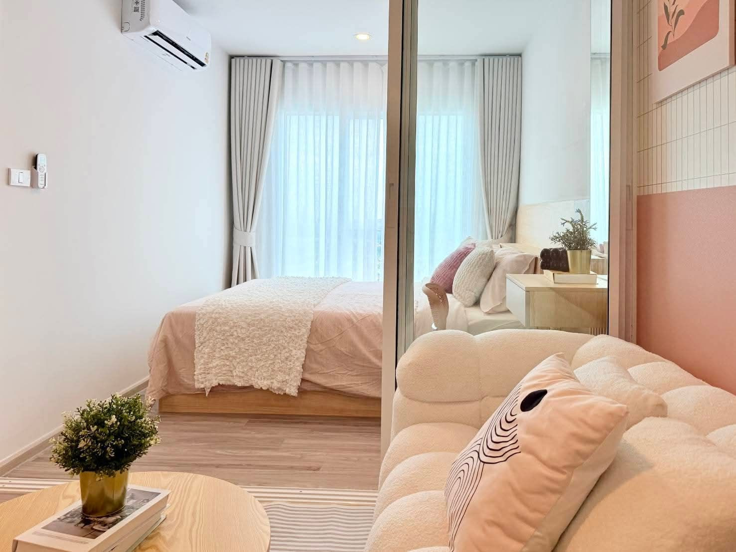 ให้เช่าคอนโด Regent Home Bangna ตึกใหม่ ชั้นสูง วิวแม่น้ำ ห้องกั้นแยกเป็นสัดส่วน (Rt-01)