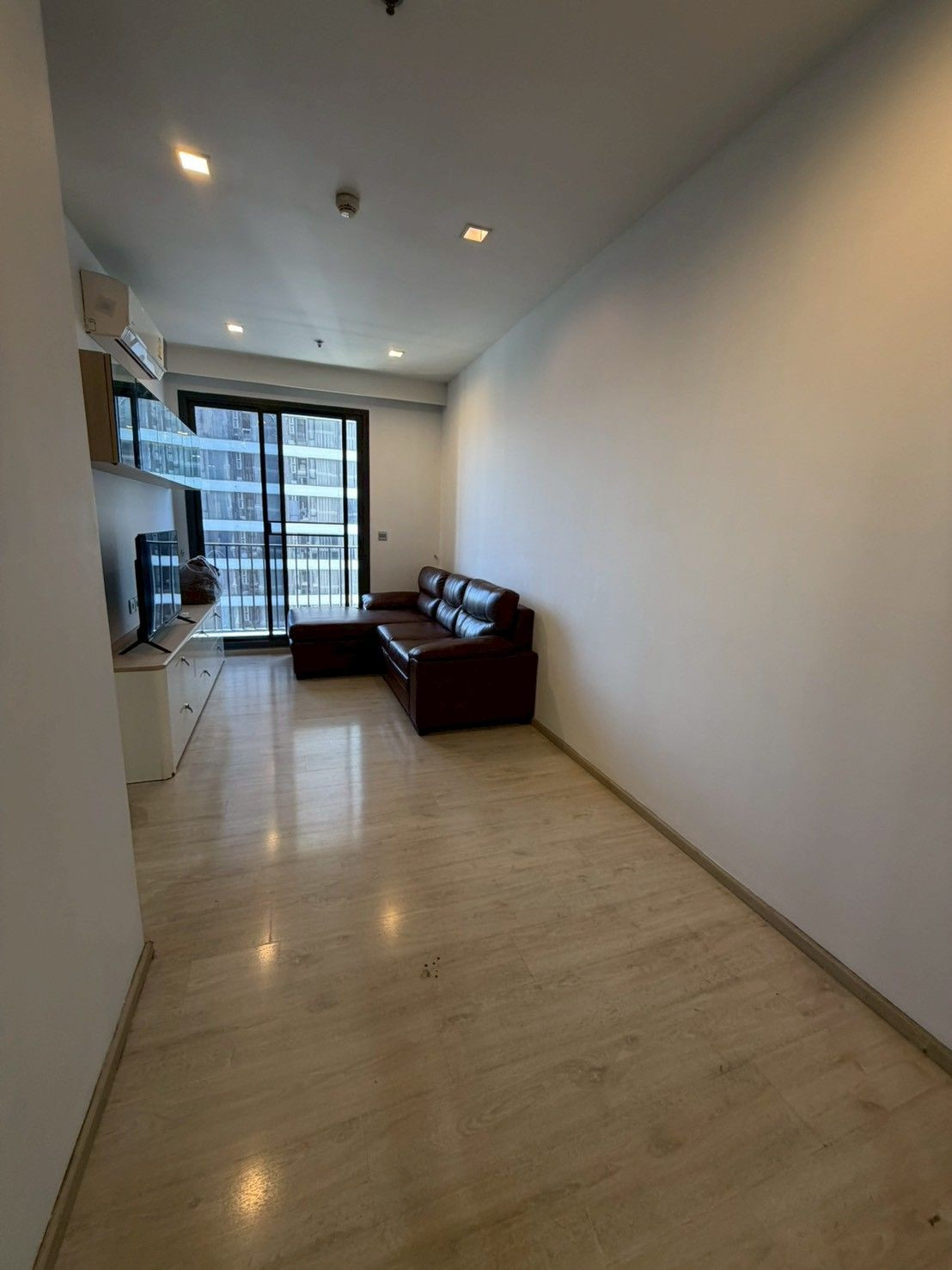 ให้เช่าคอนโด M Thonglor 2 ห้องนอน เลี้ยงสัตว์ได้ (Rt-01)