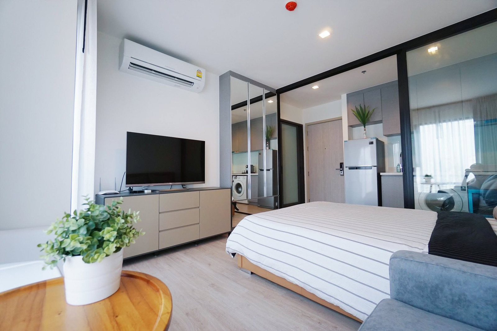 ให้เช่าคอนโด ริทึ่ม สุขุมวิท 36-38 (บีทีเอสทองหล่อ) (SA-01)