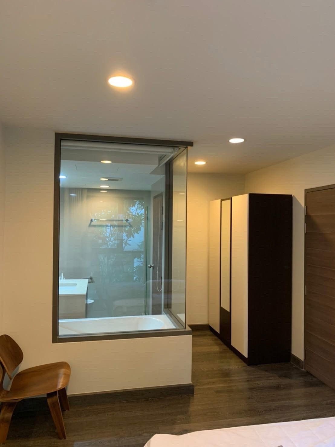 Rende Sukhumvit 23 (ห้องกว้าง มีอ่างอาบน้ำ) [CC-01]
