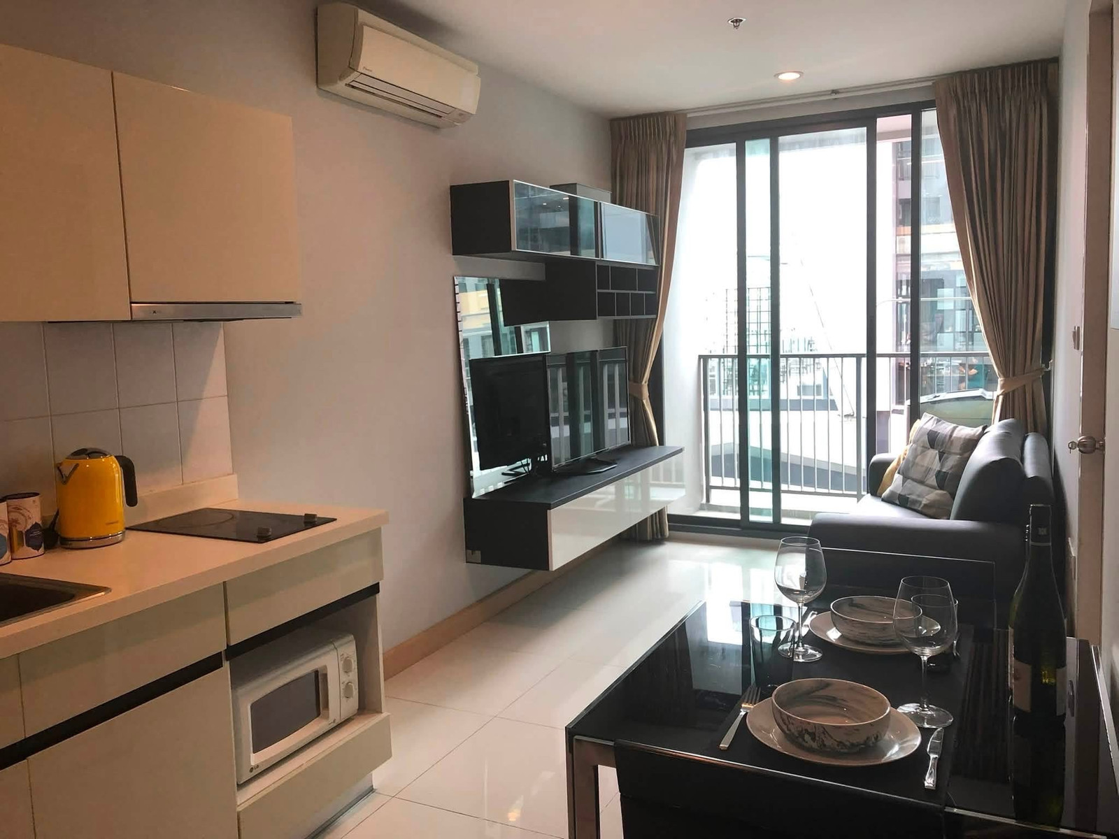 The President Sukhumvit 81 (เครื่องใช้ไฟฟ้าครบ ติด BTS อ่อนนุช) [CC-01]