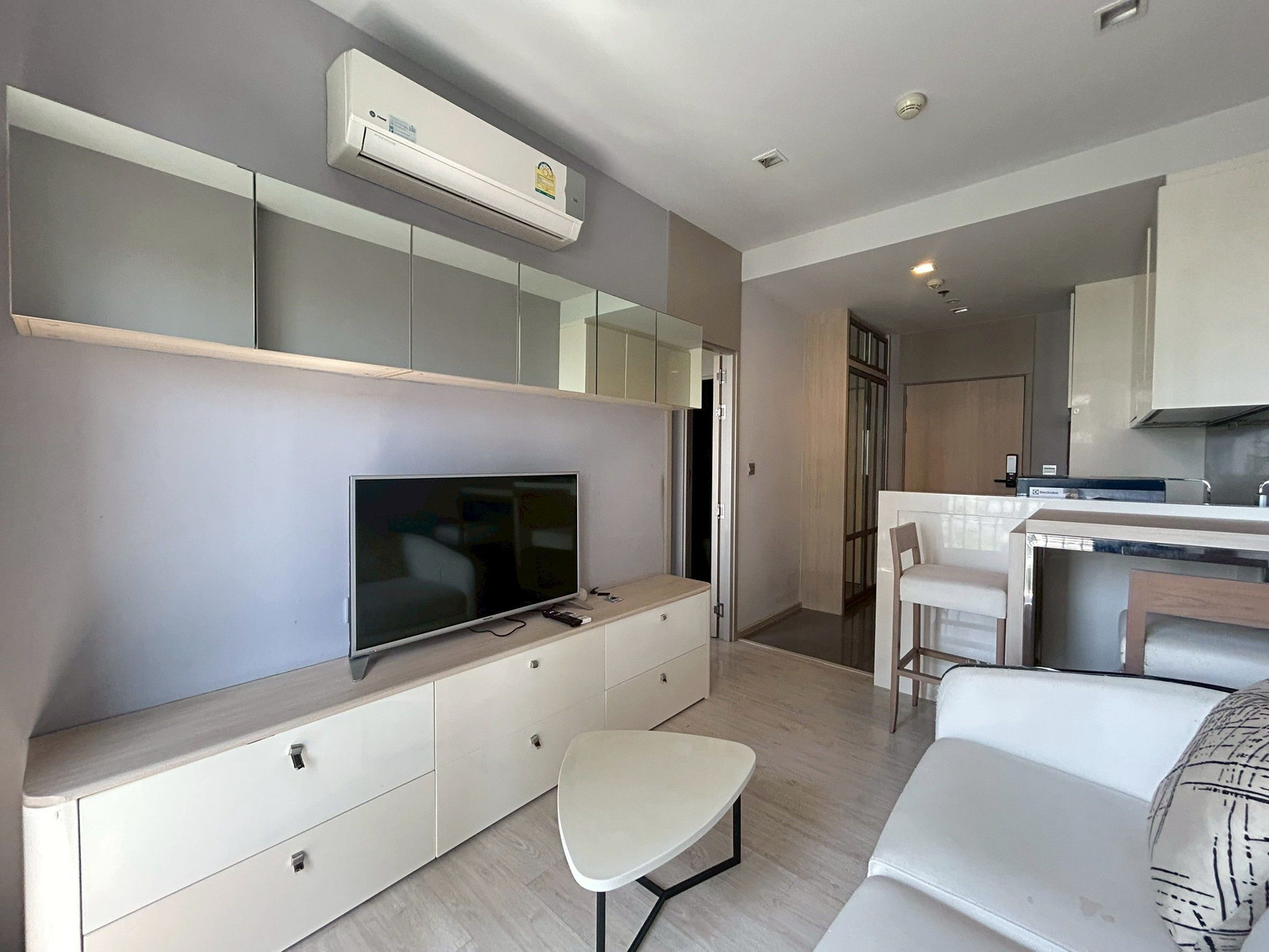 ให้เช่าคอนโด M Thonglor 1 ห้องนอน เลี้ยงสัตว์ได้ (Rt-01)