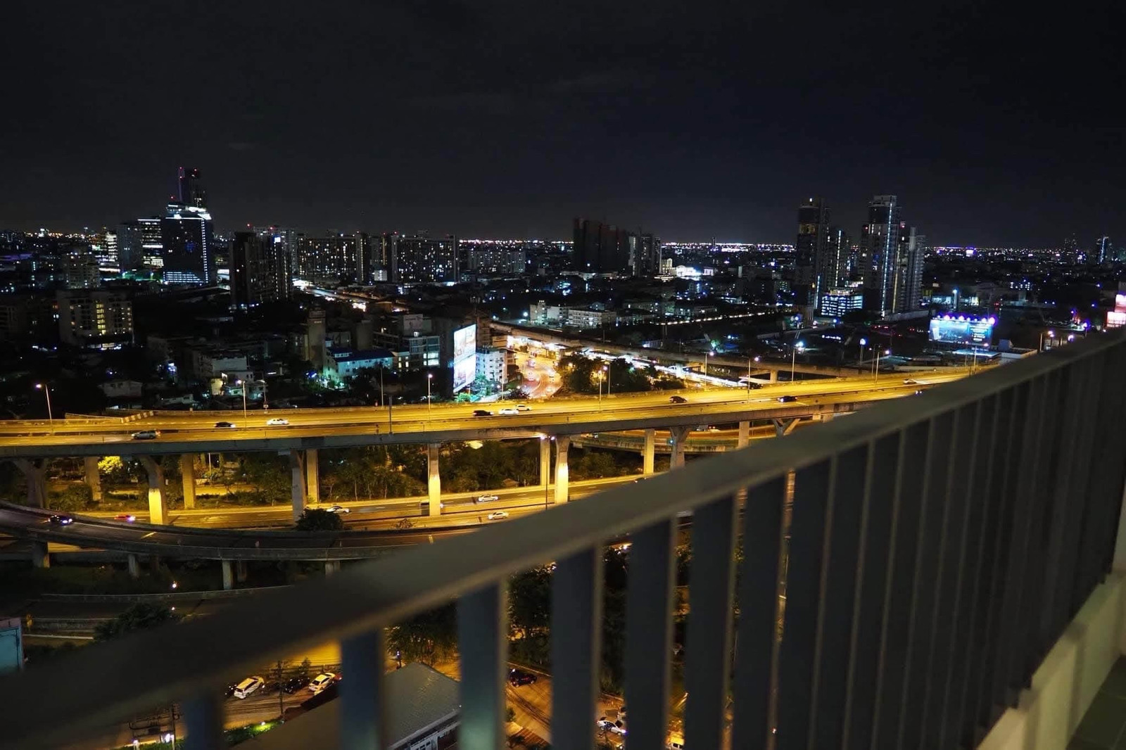 Ideo O2 Bangna (ชั้นสูง วิวเมือง พร้อมเข้าอยู่) [CC-01]