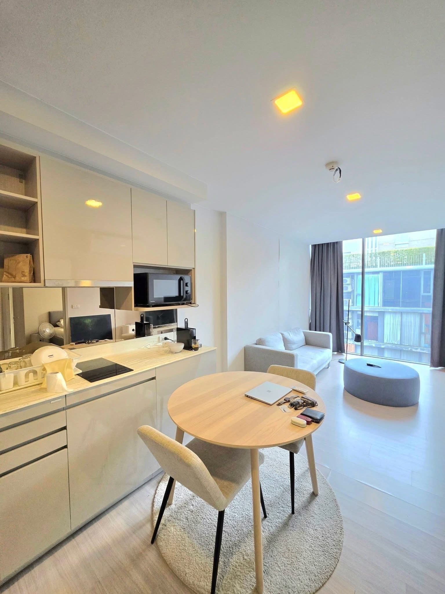 Quintara Treehaus Sukhumvit 42 (ห้องกว้าง วิวสระ เครื่องใช้ไฟฟ้าครบ) [CC-01]