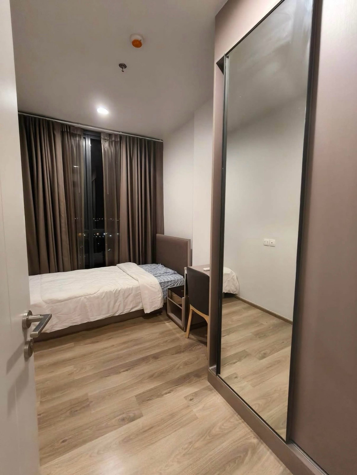 OKA HAUS Sukhumvit 36 (ห้องมุม วิวแม่น้ำ พร้อมเข้าอยู่) [CC-01]