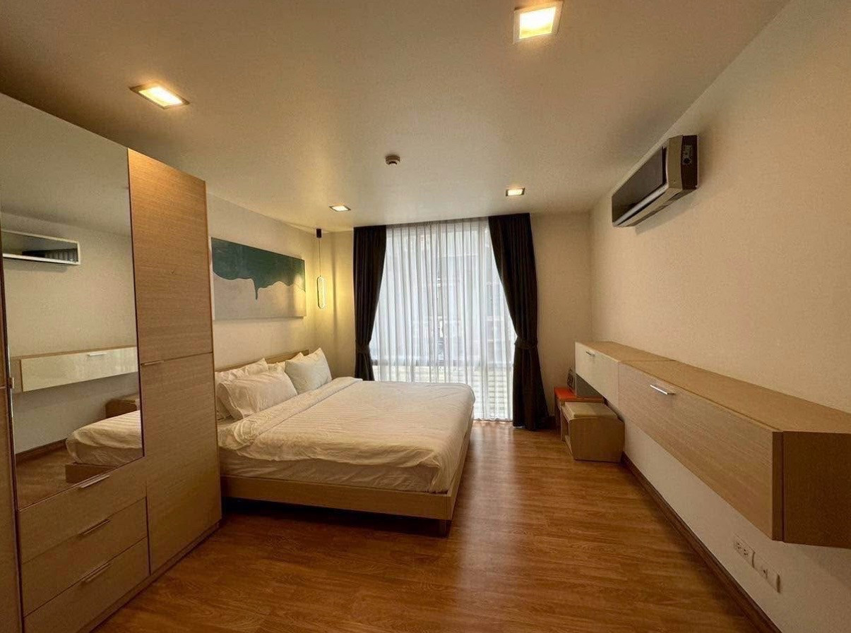 The Alcove 49 (ห้องกว้าง มีอ่างอาบน้ำ ใกล้ BTS ทองหล่อ) [CC-01]