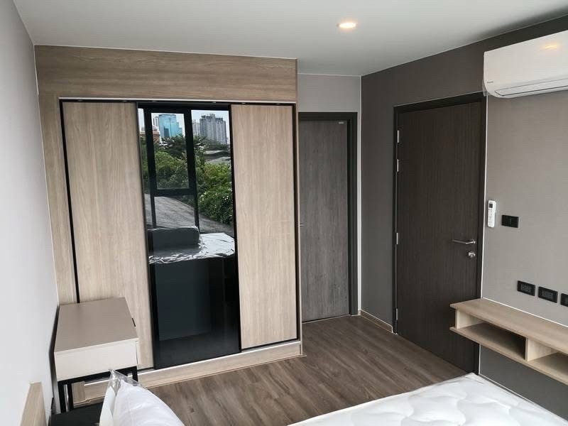 The Teak Sukhumvit 39 (มีอ่างอาบน้ำ เครื่องใช้ไฟฟ้าครบ) [CC-01]