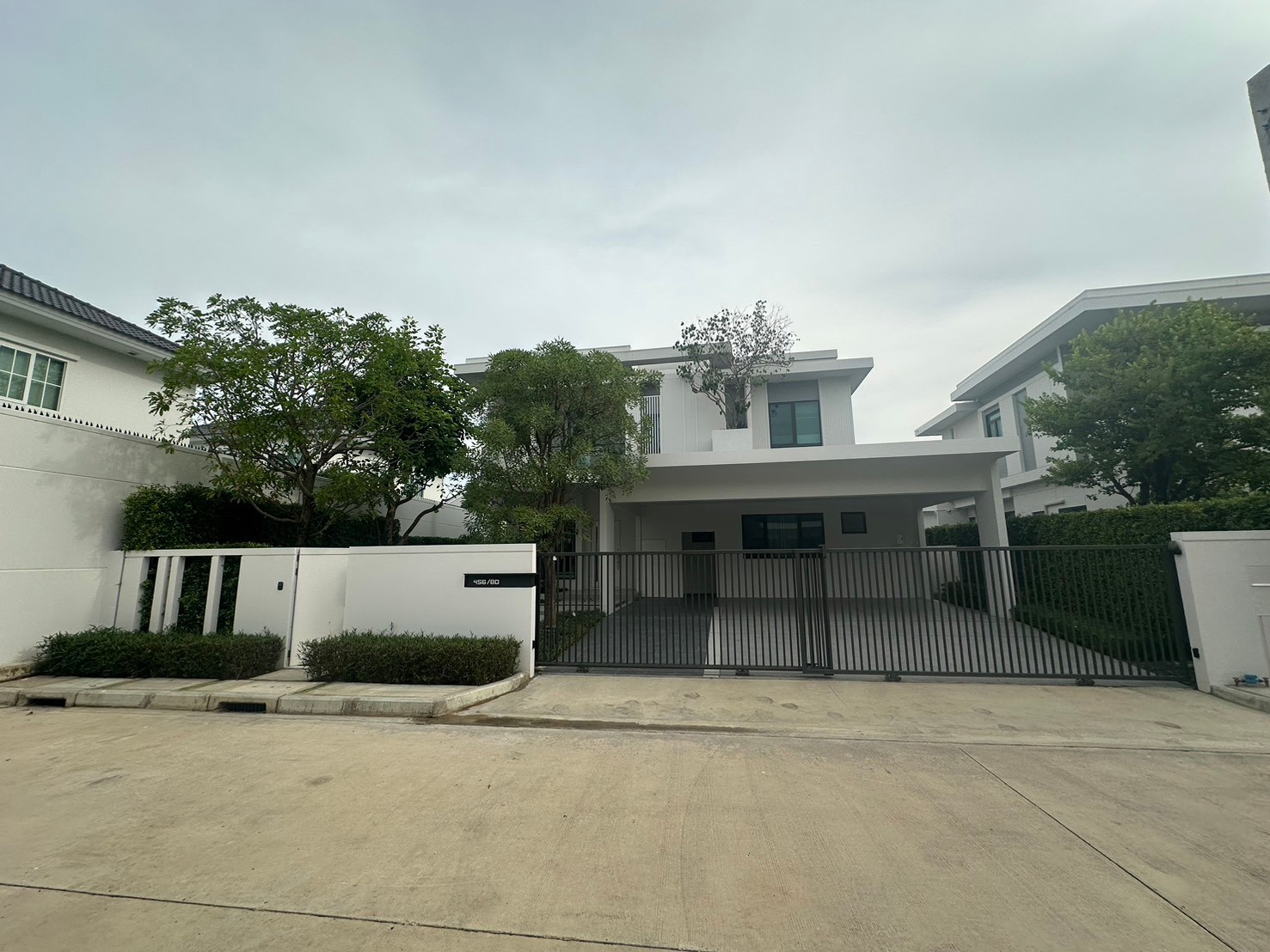 ให้เช่าบ้านเดี่ยว Mantana Bangna KM.15 แบบ Premier หลังมุมติดสโมสร พร้อมอยู่ (Rt-01)