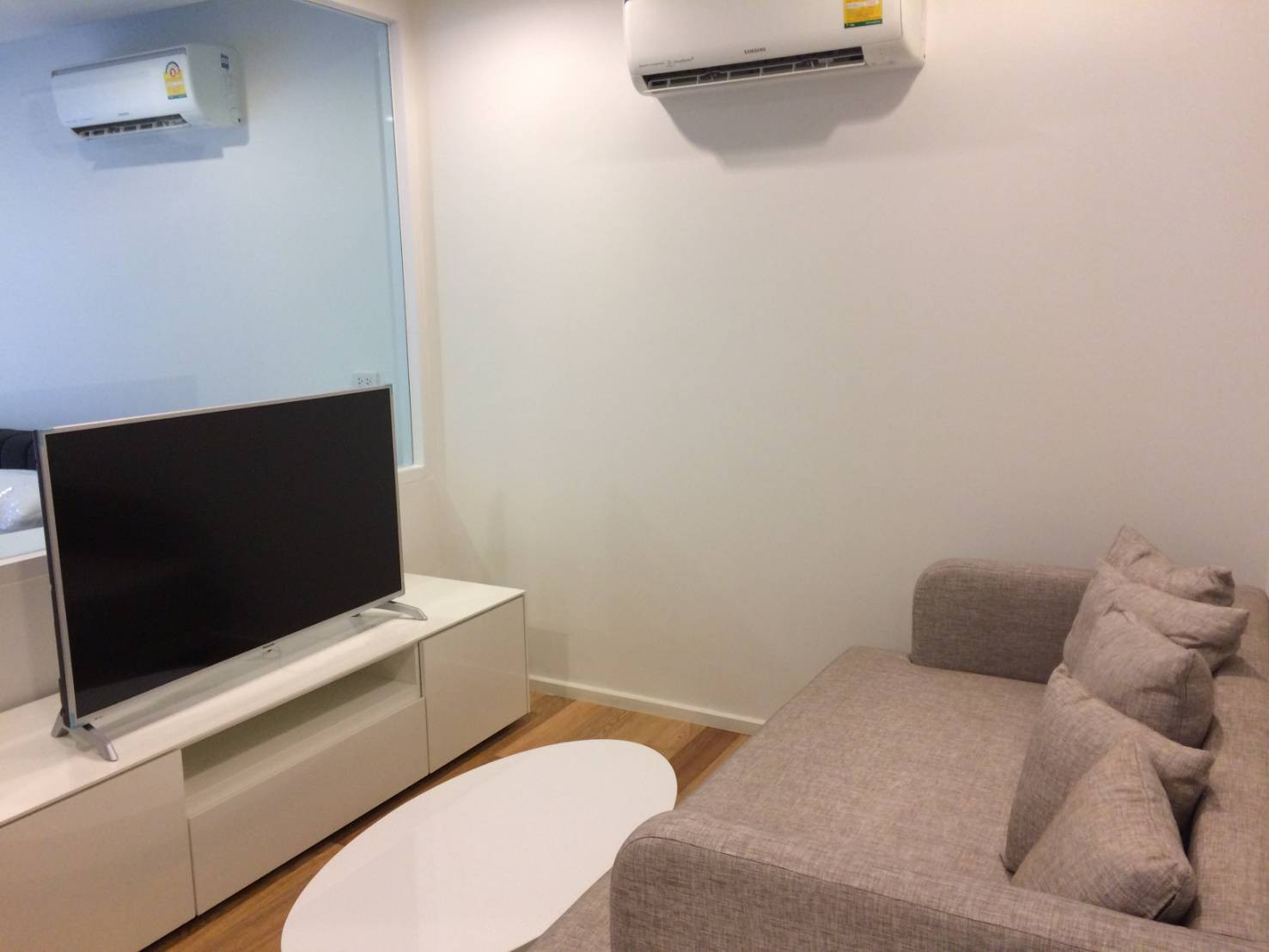 คอนโดให้เช่า : 15 Sukhumvit Residences(15 สุขุมวิท เรสซิเดนซ์)((BTS Asoke) MK-02 line @livingbkk