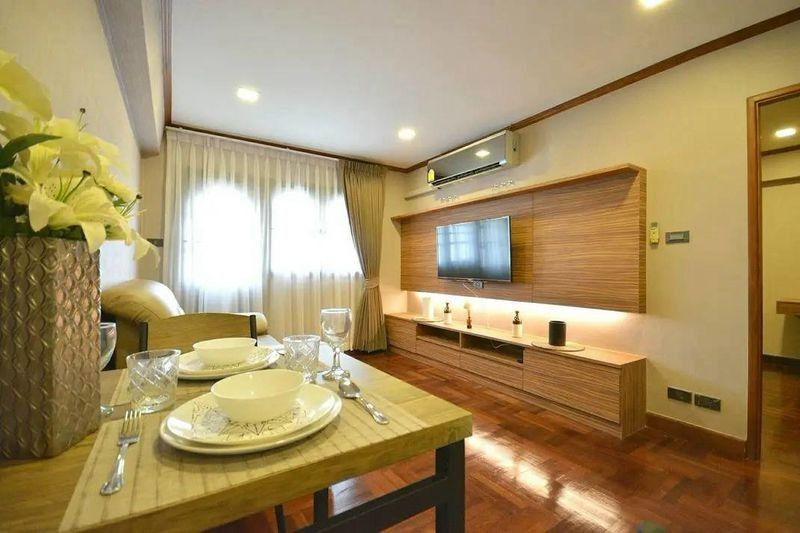 คอนโด ให้เช่า :  Thonglor Tower  (( ทองหล่อ thonglor​))  MK-02  line @livingbkk