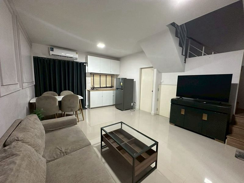 ให้เช่าทาวน์โฮม บ้านกลางเมือง ศรีนครินทร์-อ่อนนุช 70/1 (Baan Klang Muang Srinakarin-Onnut) (ST-02)