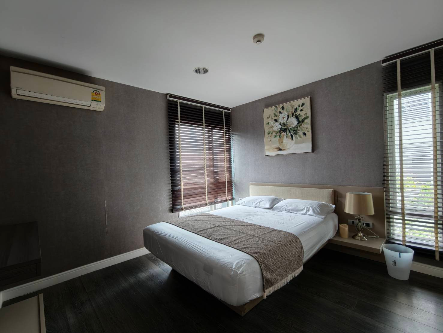 คอนโด ให้เช่า : Condo  the crest sukhumvit​49 (( ทองหล่อ thonglor​))  MK-02  line @livingbkk