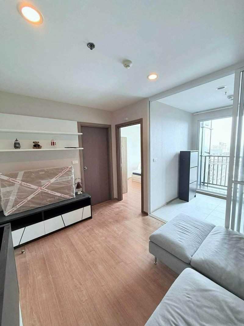 คอนโด ให้เช่า :    The Base Park East Sukhumvit 77 (( BTS Onnut Udomsuk  )) MK-02  line @livingbkk