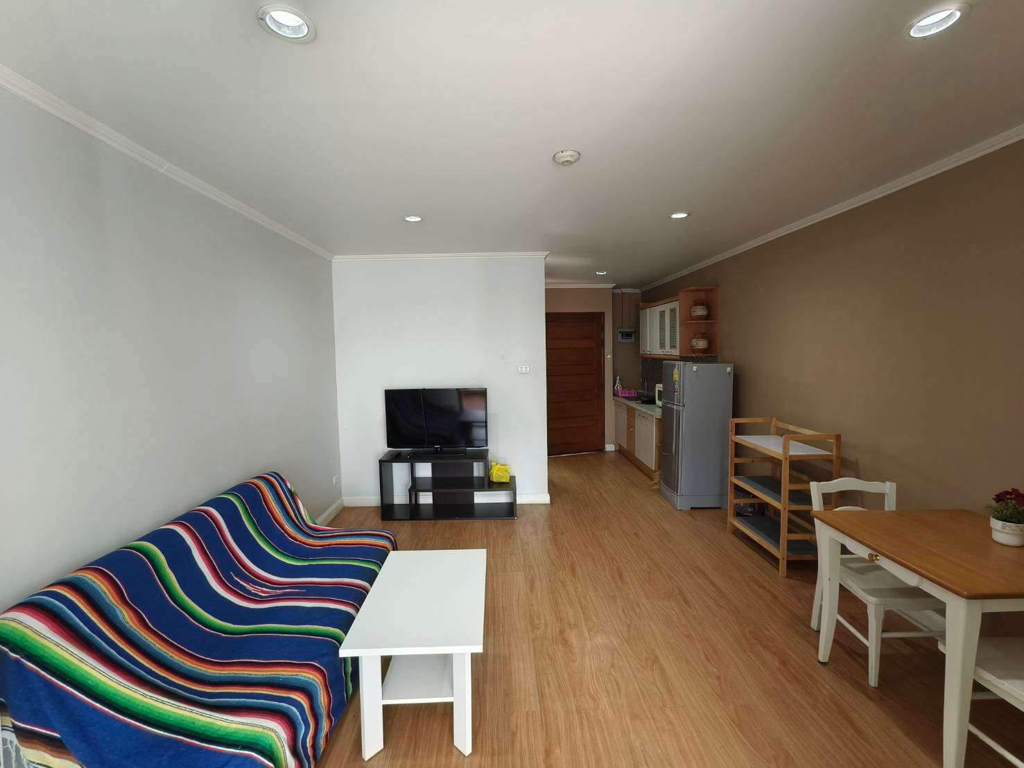 คอนโดให้เช่า :Aree Place Sukhumvit 26((BTS Phrom Phong )) MK-02 line @livingbkk