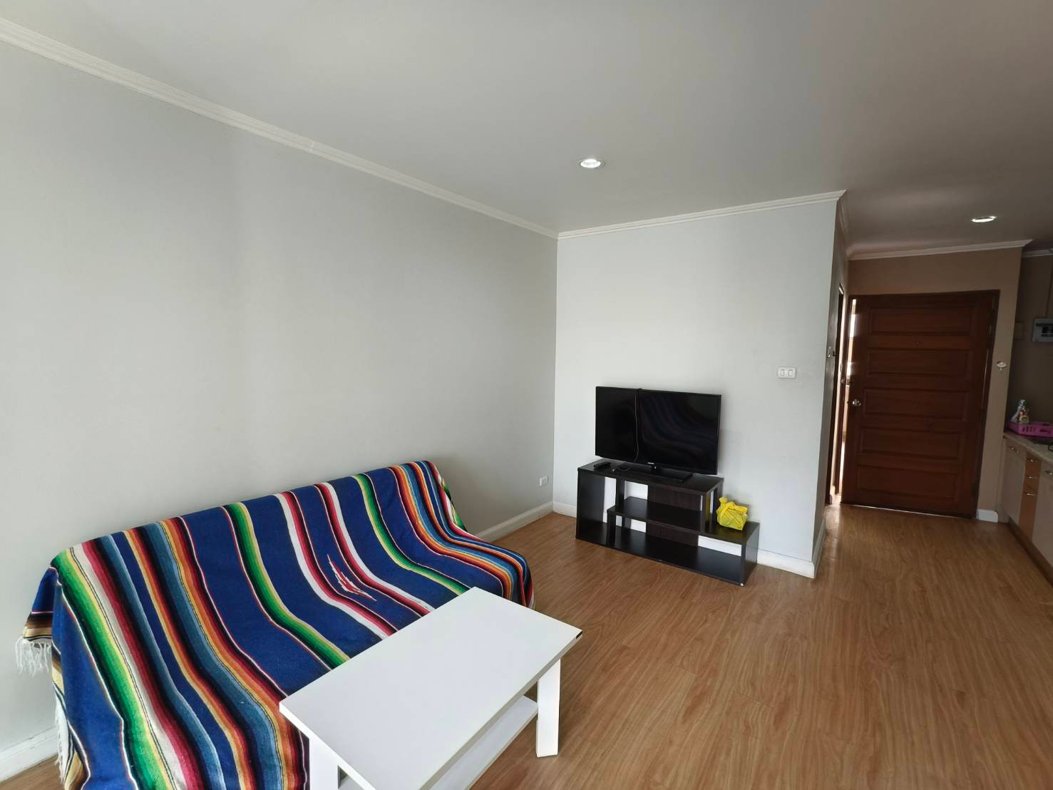 คอนโดให้เช่า :Aree Place Sukhumvit 26((BTS Phrom Phong )) MK-02 line @livingbkk