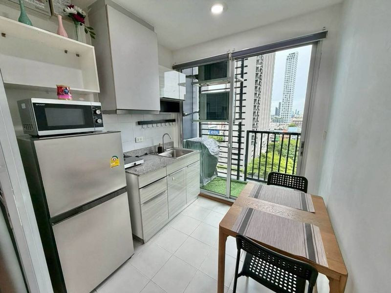 คอนโด ให้เช่า :The Base Park East Sukhumvit 77(( BTS Onnut Udomsuk  )) MK-02  line @livingbkk