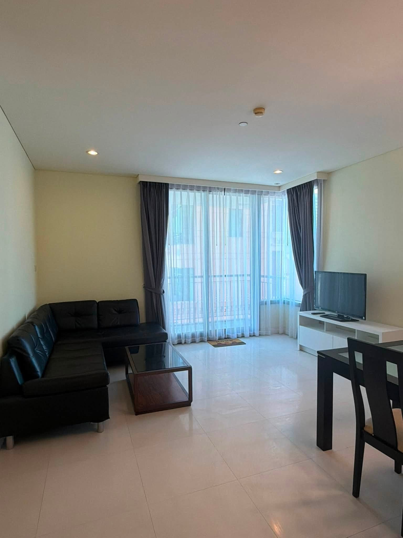 คอนโดให้เช่า :Aguston Sukhumvit 22 ( pet friendly )  ((BTS Phrom Phong พร้อมพงษ์)MK-02 line @livingbkk