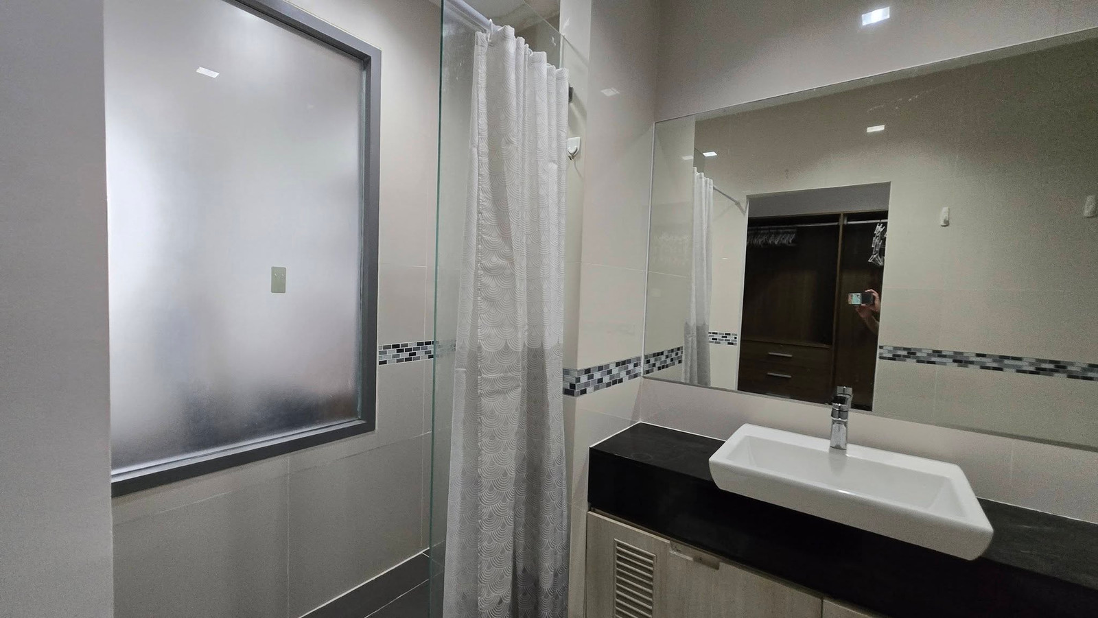 ✨Condo for Rent : Ideo Q Phayathai  (AP-02) ( line : @condo91 )