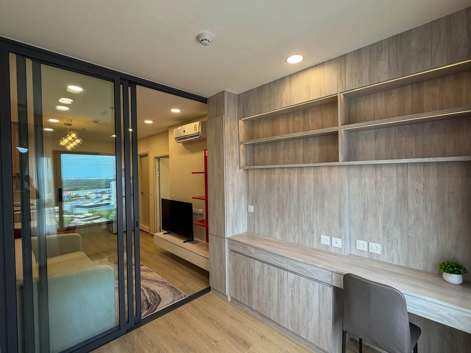 ✨Condo for Rent :  Life Rama 4 – Asoke (AP-02 ) line : @condo91