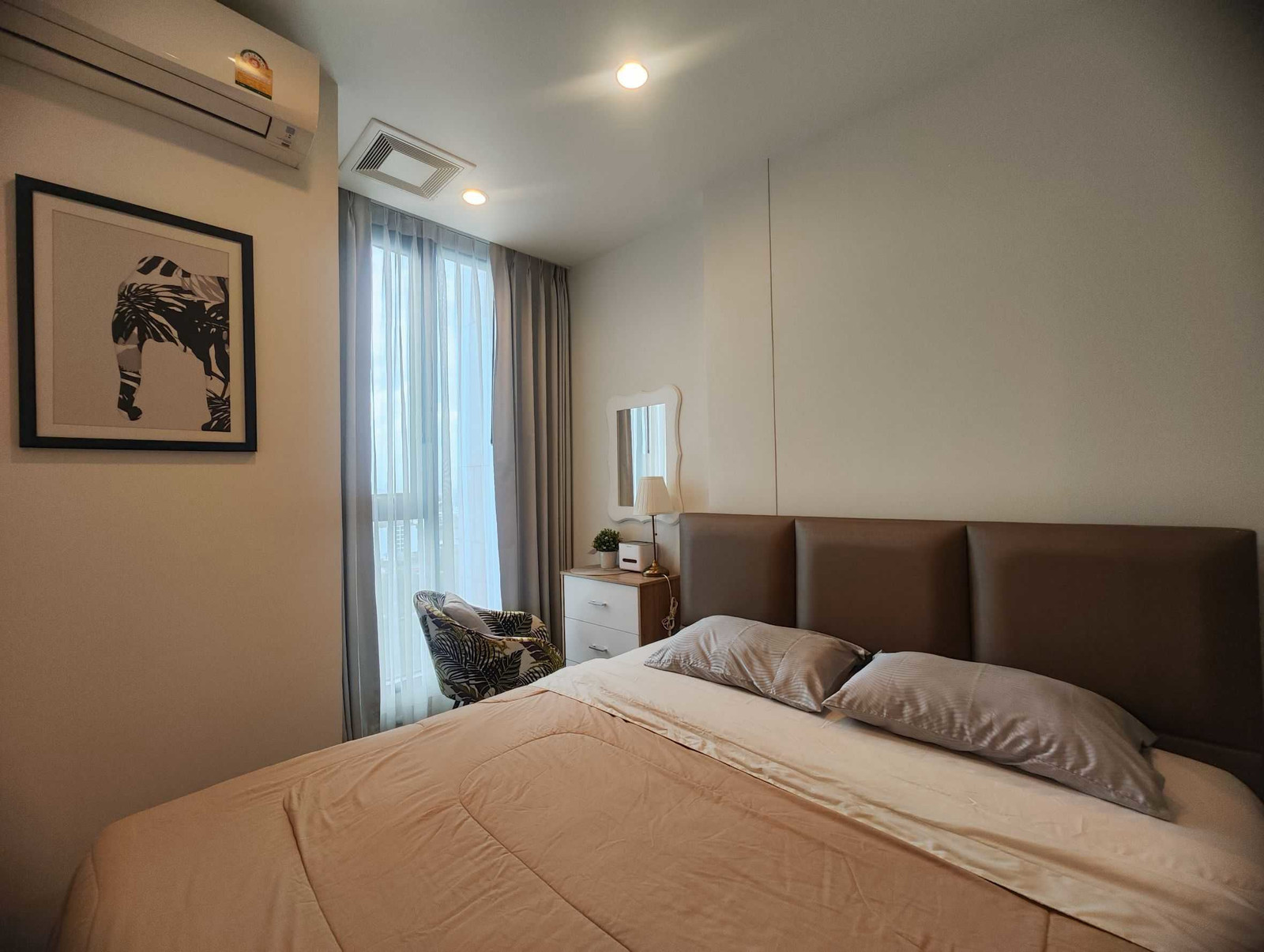 🏡For Rent    : Whizdom Essence Sukhumvit   วิสซ์ดอม เอสเซ้นส์  (ST-02)