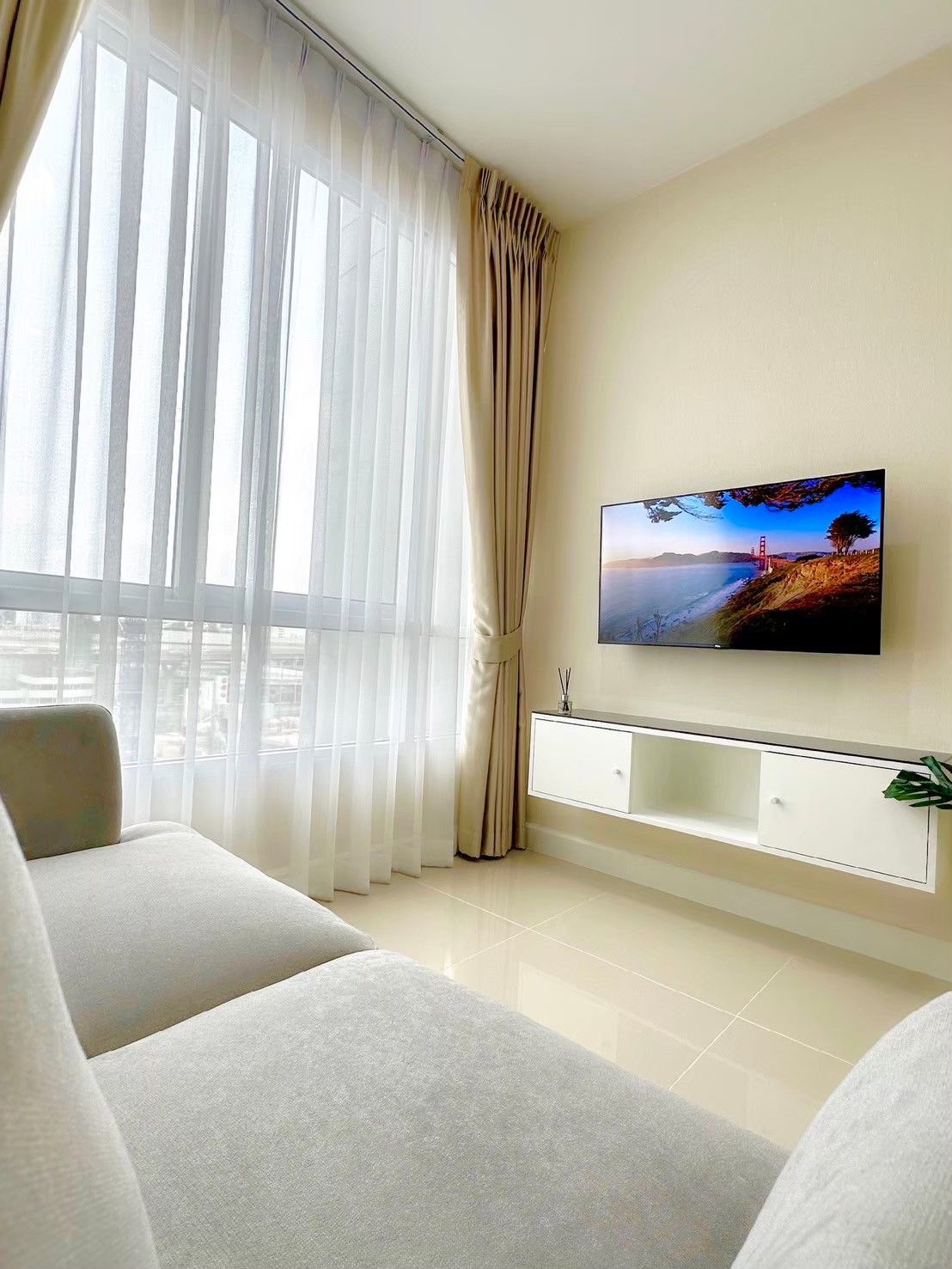 ให้เช่าคอนโด The Sky Sukhumvit ใกล้ BTS (Rt-01)