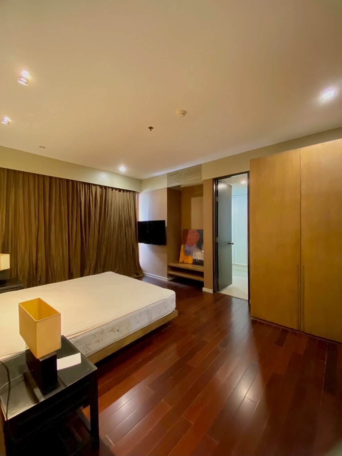 คอนโดให้เช่า : Citi Smart Sukhumvit 18 (ซิตี้ สมาร์ท สุขุมวิท 18 )( Asoke อโศก) MK-02 line @livingbkk