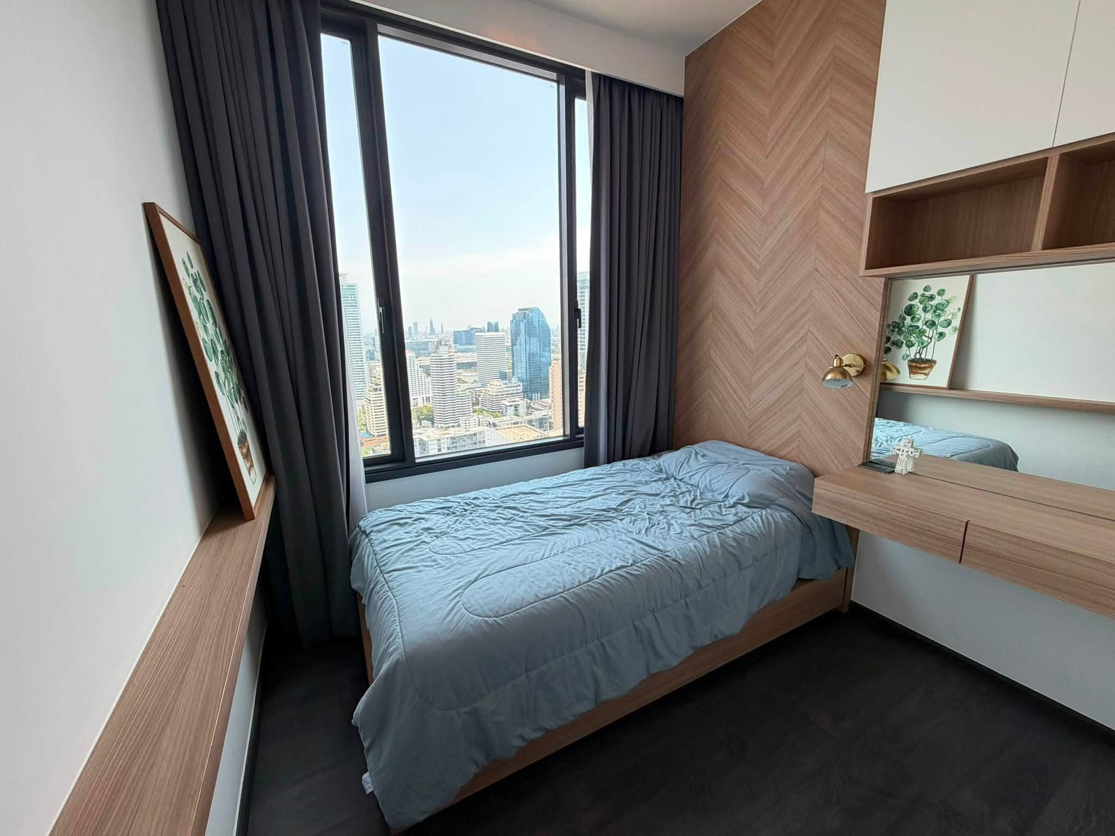 คอนโดให้เช่า : The Edge Sukhumvit 23  ((BTS Asoke อโศก ) MK-02 line @livingbkk