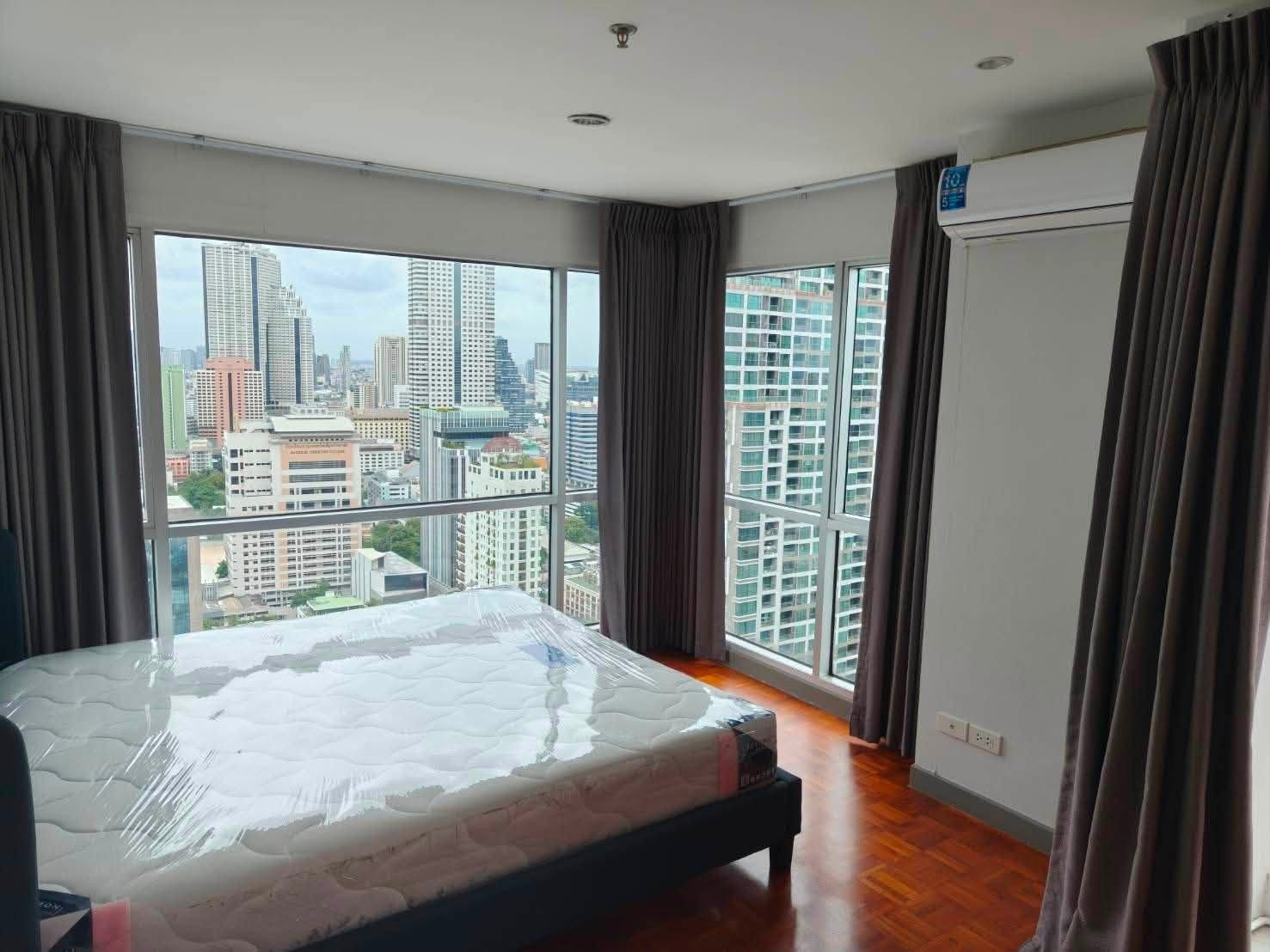 คอนโดให้เช่า : Silom Suite (สีลมสวีท) (( Sathorn สาทร )) MK-02 line @livingbkk
