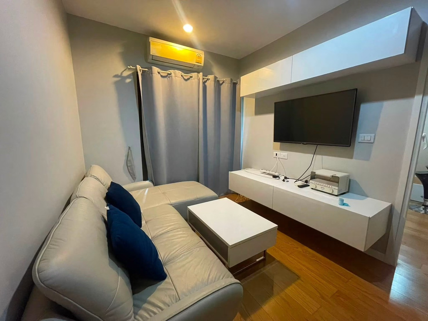 คอนโดให้เช่า :  Condolette Dwell Sukhumvit 26   ((BTS Phrom Phong)) MK-02 line @livingbkk