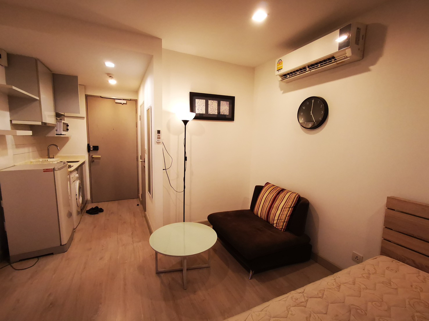 คอนโดให้เช่า :IDEO Mobi Sukhumvit(( BTS Onnut Udomsuk  )) MK-02  line @livingbkk