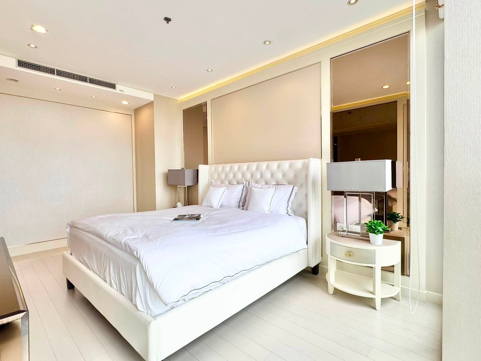 ✨Condo for Rent : Noble Ploenchit (BTS Ploenchit)(AP-02) ( line : @condo91 )