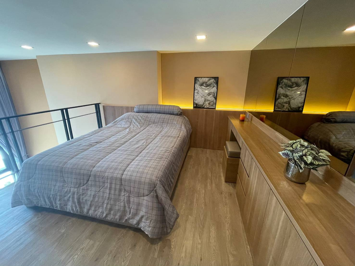 ให้เช่าคอนโด  Modiz สุขุมวิท50 1 Bedroom Exclusive Vertical Suite Fully Furnished Corner Unit River View   (Rt-01)