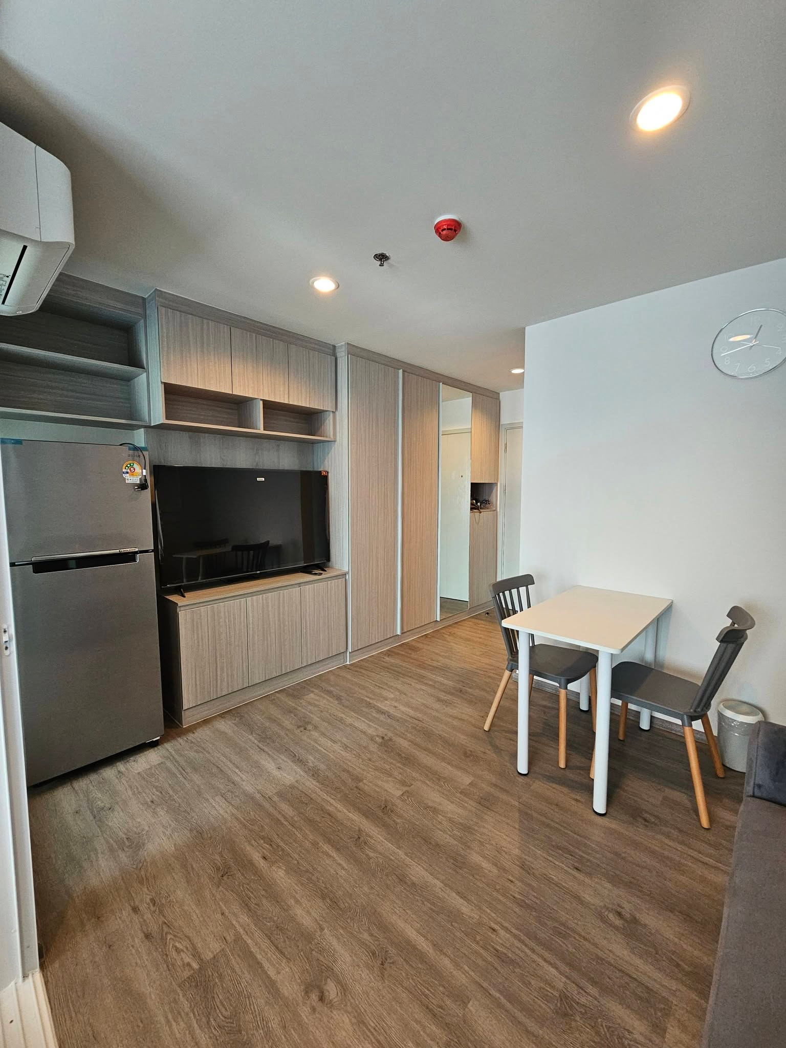Regent Home Bangna *BTS Bang Na / รีเจ้นท์ โฮม บางนา  (DL-02) ( E1301009 )/ line: @condo66